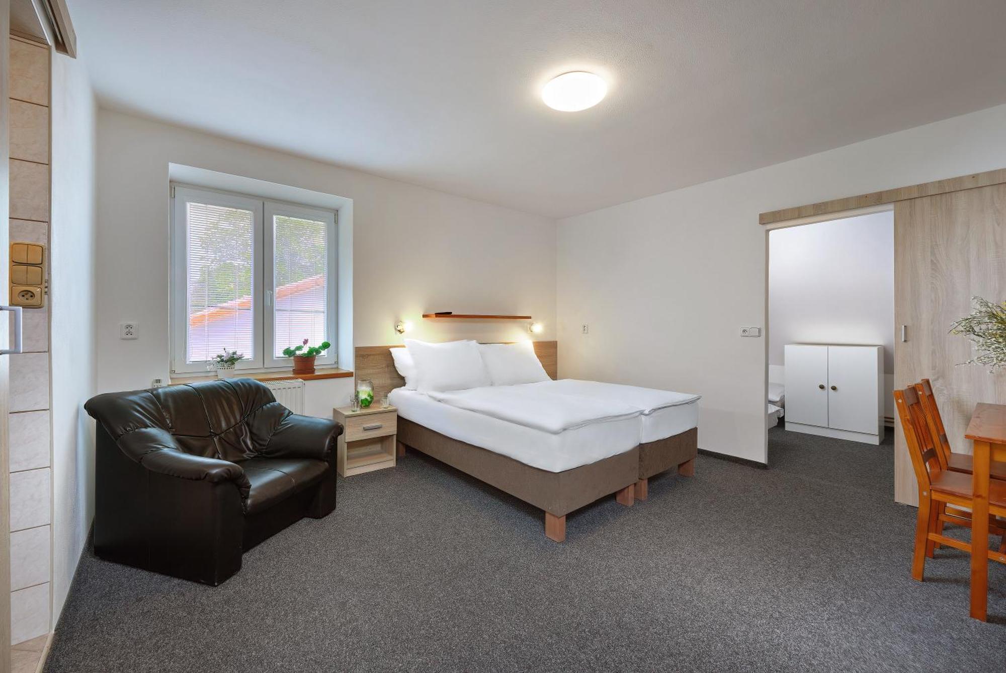 U Rybnika Smrcna Hotel Nová Bystřice Kültér fotó